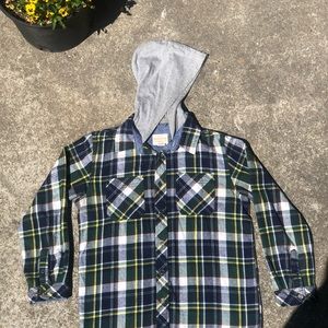 Green flannel hoodie 🌲